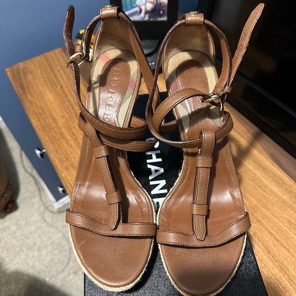 Chanel Brown Leather Women's Sandals - Picture 1 of 4